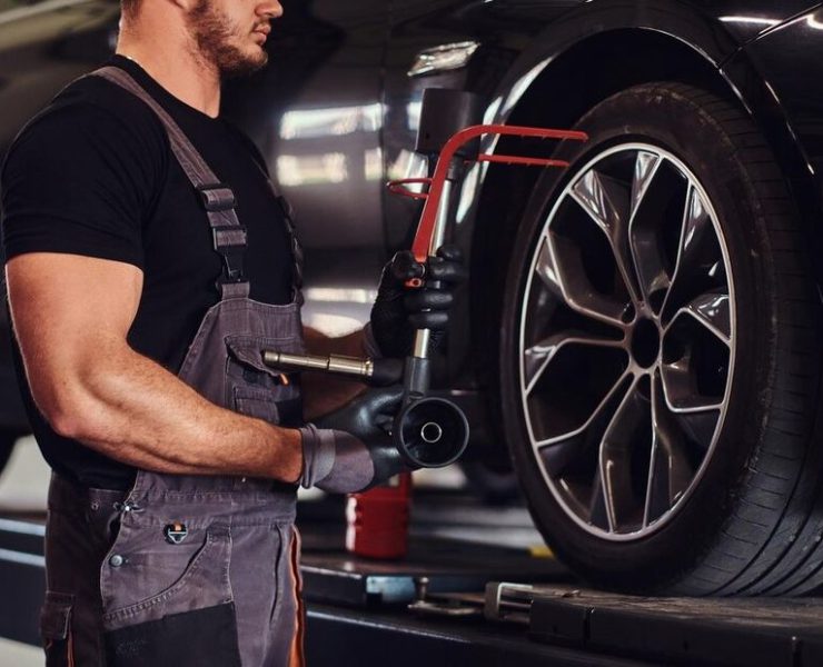 12-Tire-Change-