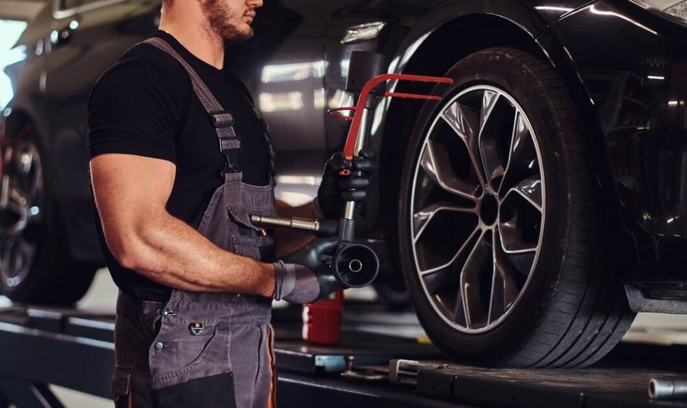12-Tire-Change-