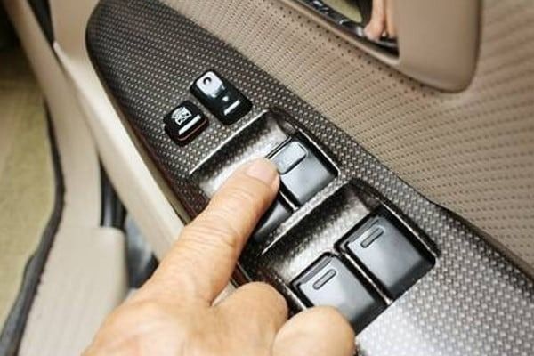 40-Power-Window-Repair